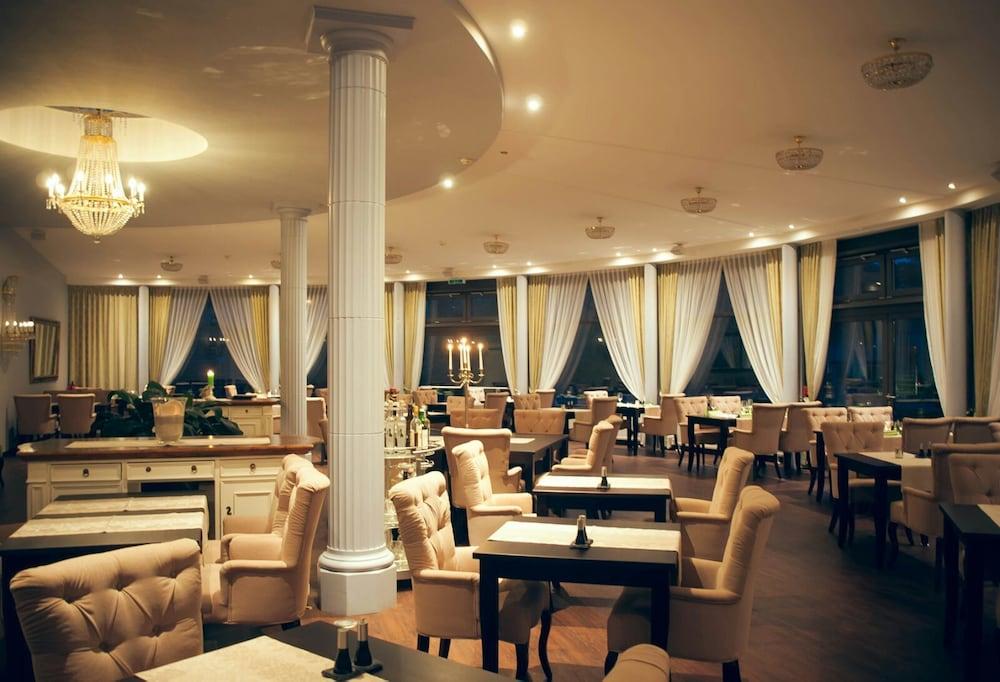 Hotel Prinzenpalais Bad Doberan Exterior photo