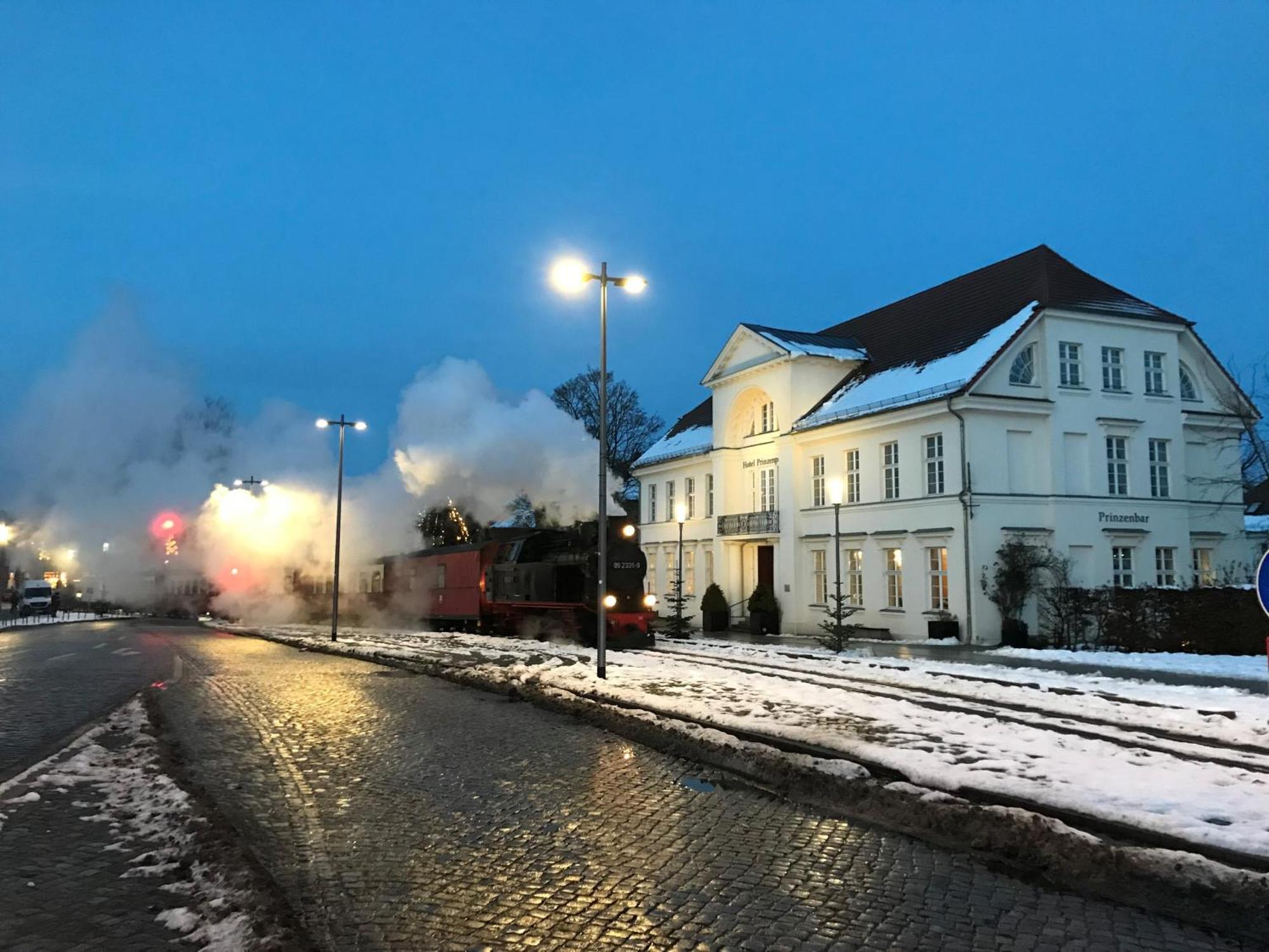 Hotel Prinzenpalais Bad Doberan Exterior photo