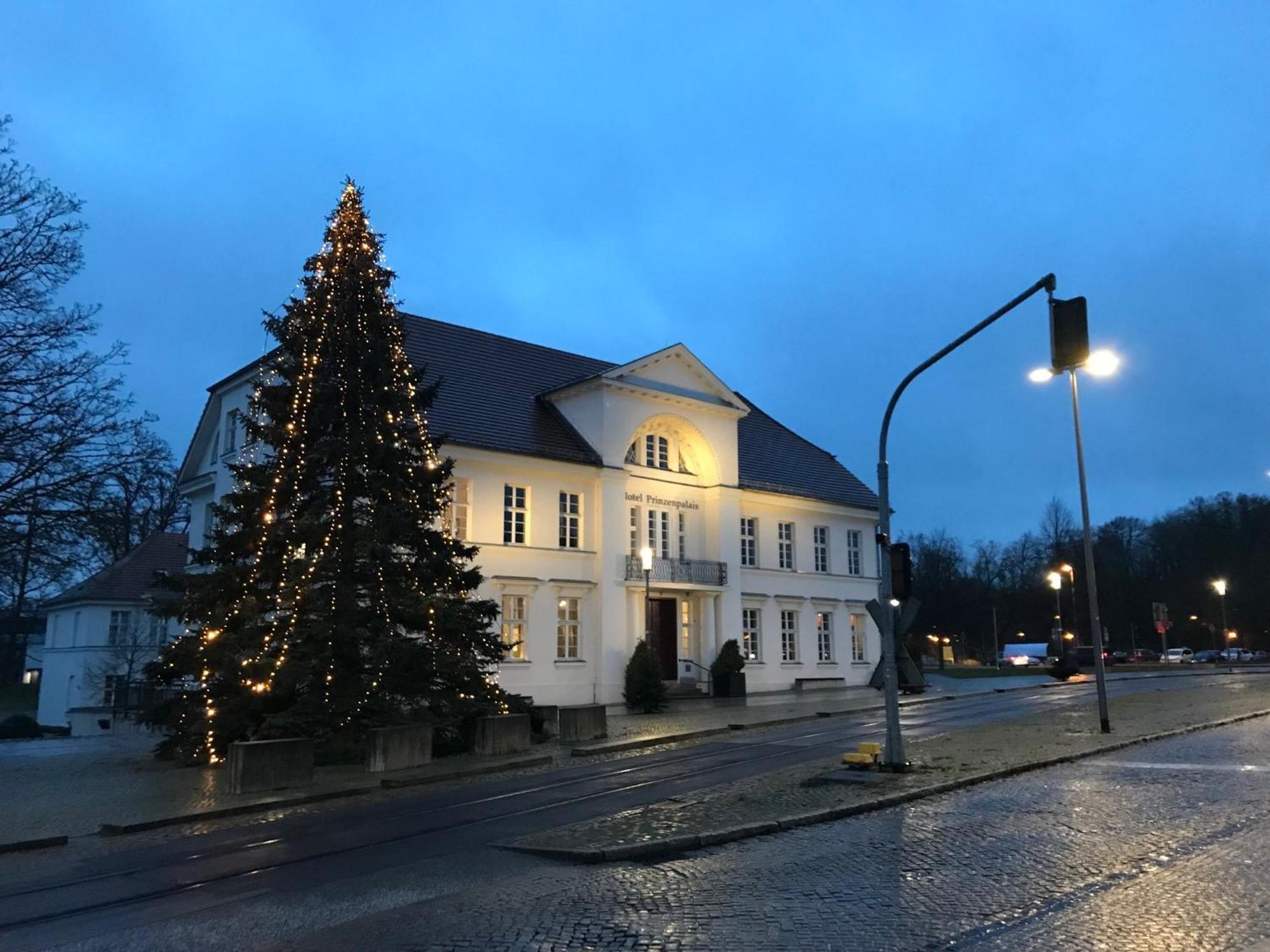 Hotel Prinzenpalais Bad Doberan Exterior photo