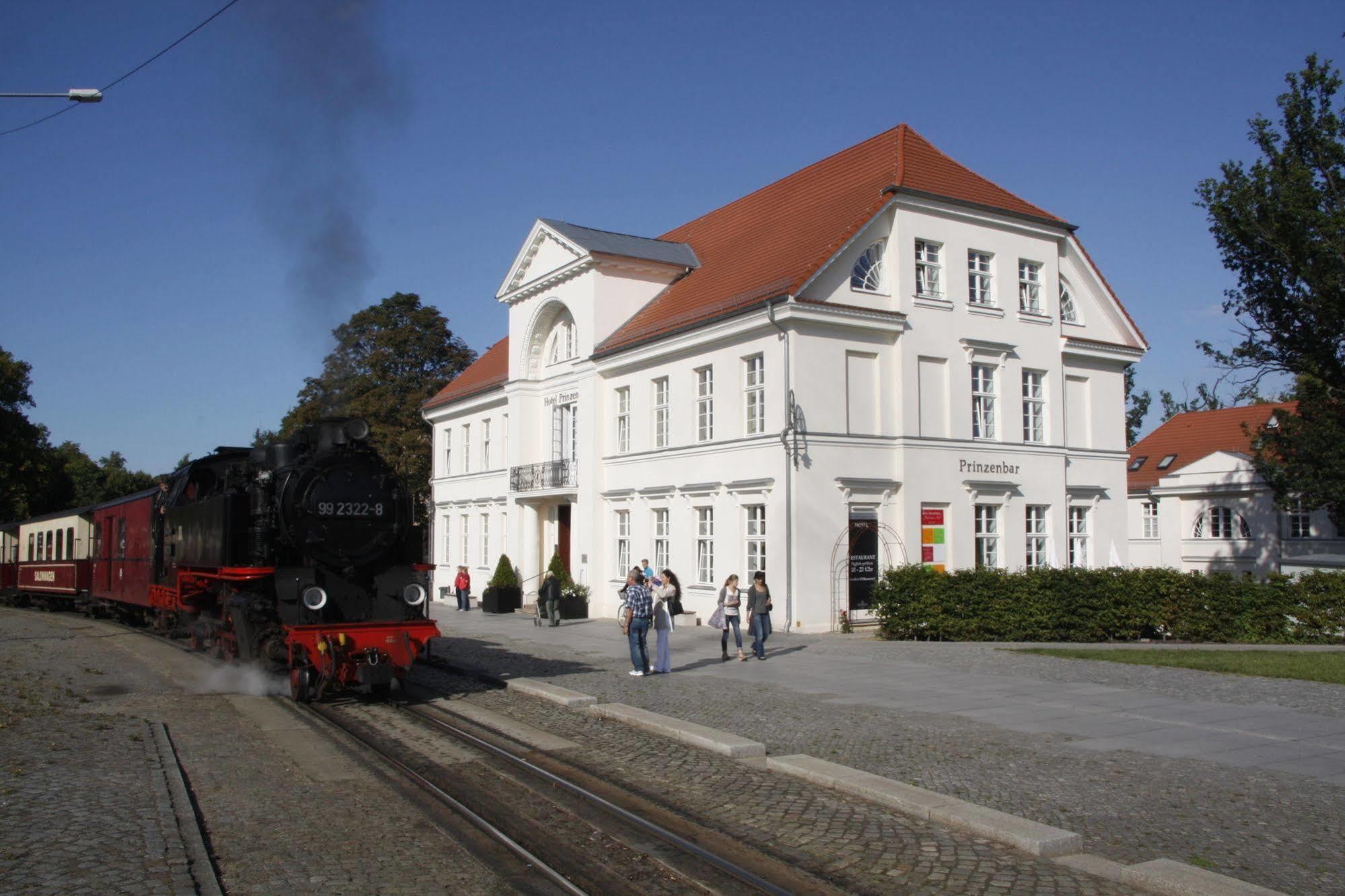 Hotel Prinzenpalais Bad Doberan Exterior photo